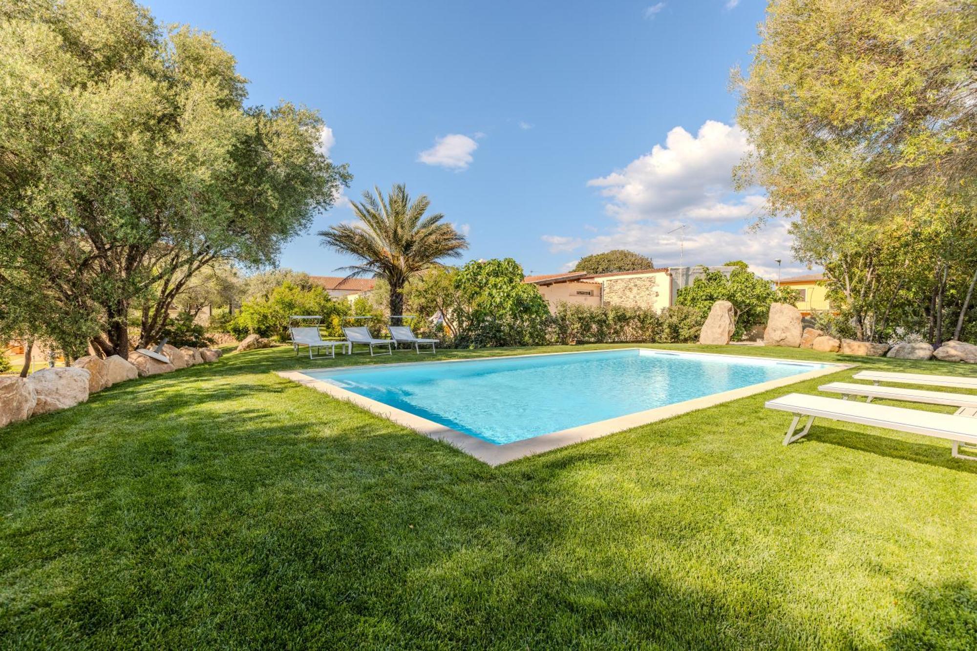 Stazzo San Teodoro L'olivastro Piscina Condivisa Appartement *